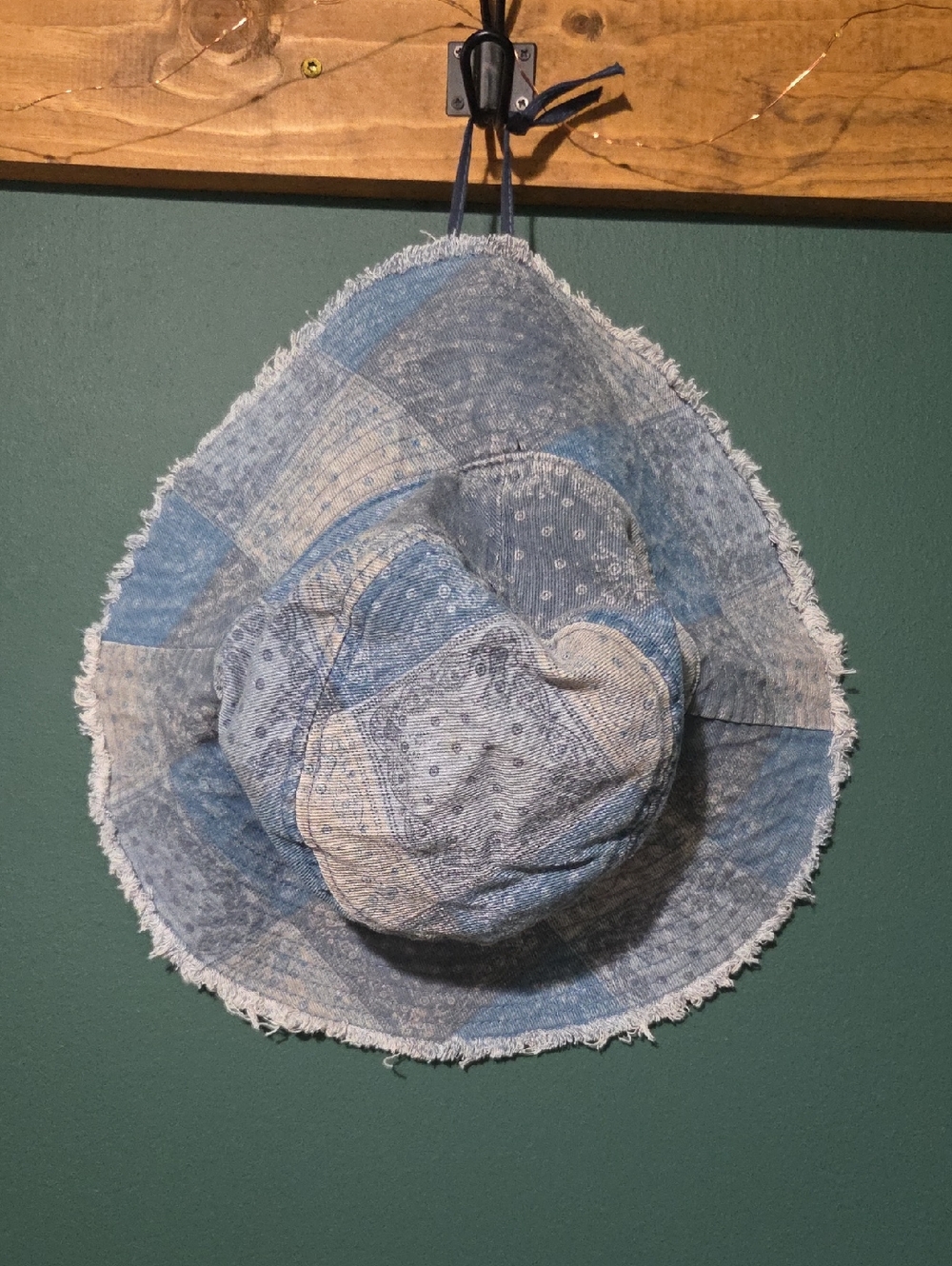 NATURAL LIFE Sandy Days Denim Bucket Hat